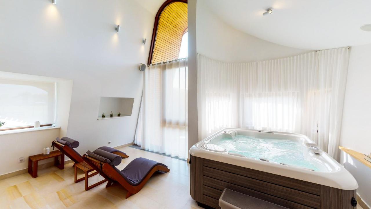 Cuibul De Lemn Hotel ริชนอฟ ภายนอก รูปภาพ
